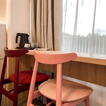 מלון Osrodek Magnolia *