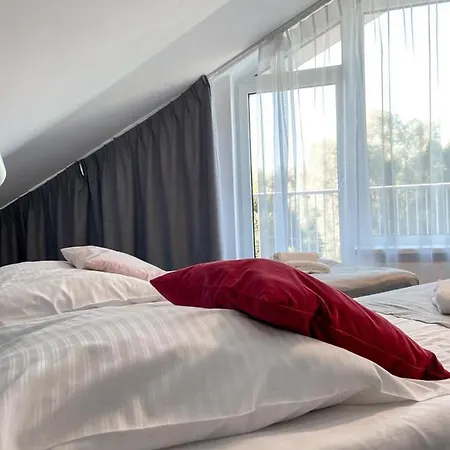 Osrodek Magnolia * 우스트론