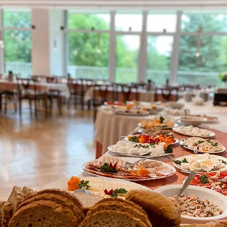 מלון Osrodek Magnolia *